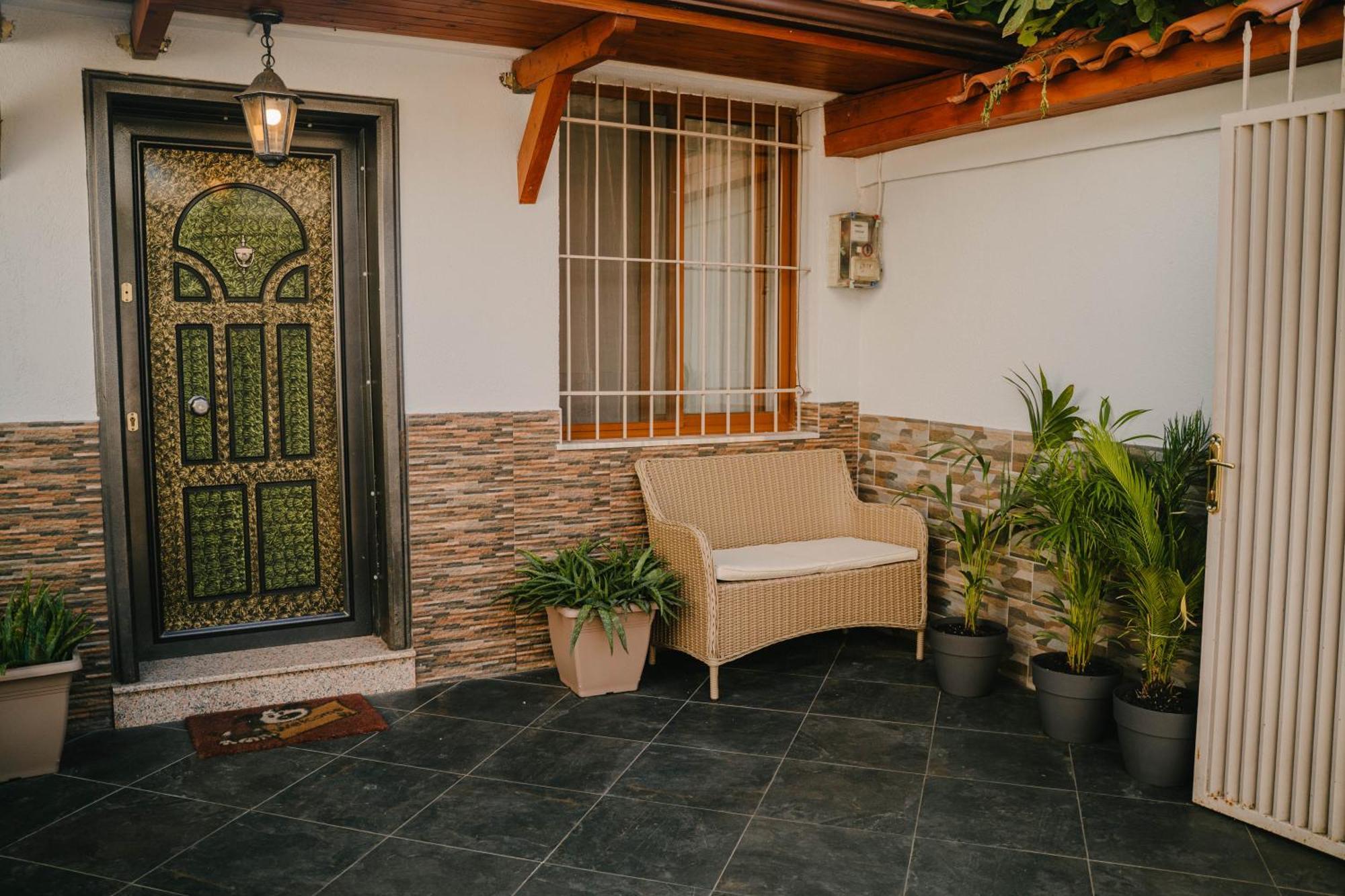 Peaceful Villa In New Bazaar Tirana Esterno foto